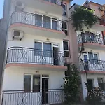 Gæstehus милев